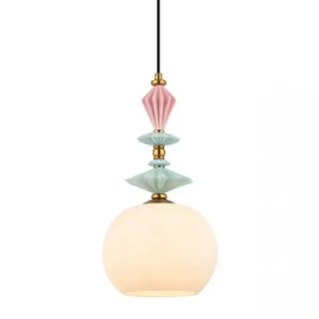 Ceramiczna wisząca lampa 22079 szkło opalowe do przedpokoju mosiądz