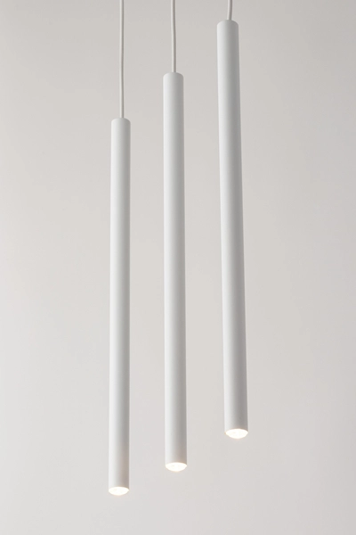 Metalowa lampa wisząca Sopel nowoczesne tuby na listwie białe