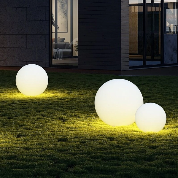 Zewnętrzna lampa do ogrodu Erda O594FL-01W1 kula biała