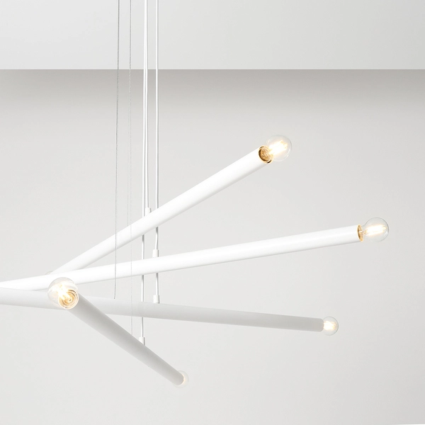 Biała lampa salonowa Tubo 1072P Aldex 8-płomienny żyrandol metalowy