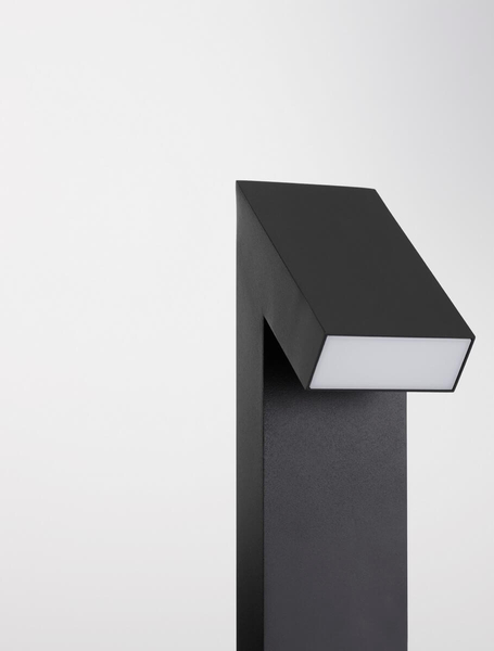 Stojąca lampa ogrodowa MONCLOVA LE71474 metalowa LED 6W 3000K czarna