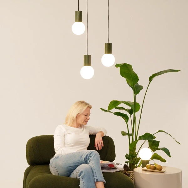 Jadalniana lampa wisząca HALO SL.1725 ryflowana kule białe oliwkowe
