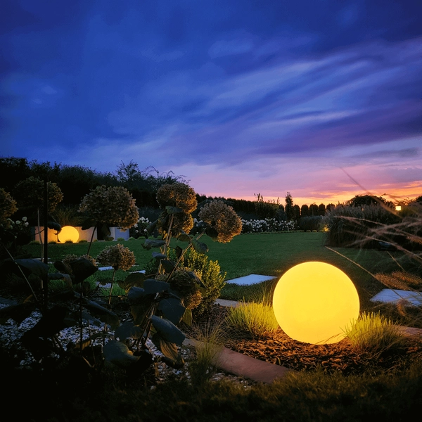 Kulista lampa stojąca Globo EKO0459 Eko-light IP44 do ogrodu biała