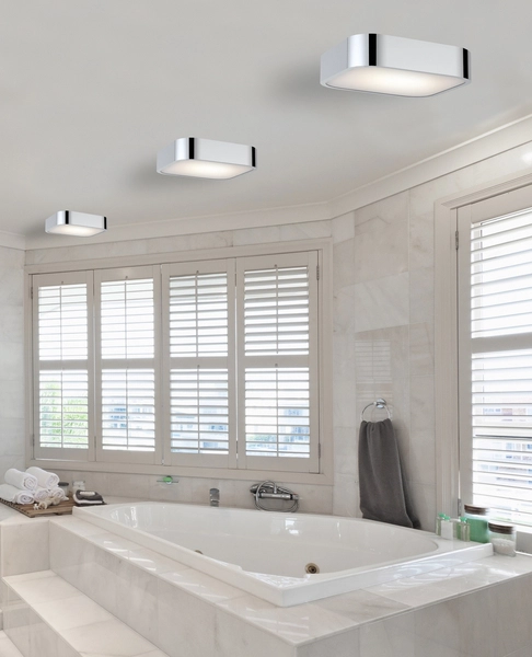 Biała lampa sufitowa Lucie square do przedpokoju metalowa