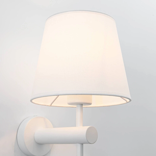 Ścienna LAMPA klasyczna TIVOLI LP-1133/1W WH Light Prestige abażurowa OPRAWA kinkiet okrągły na wysięgniku biały