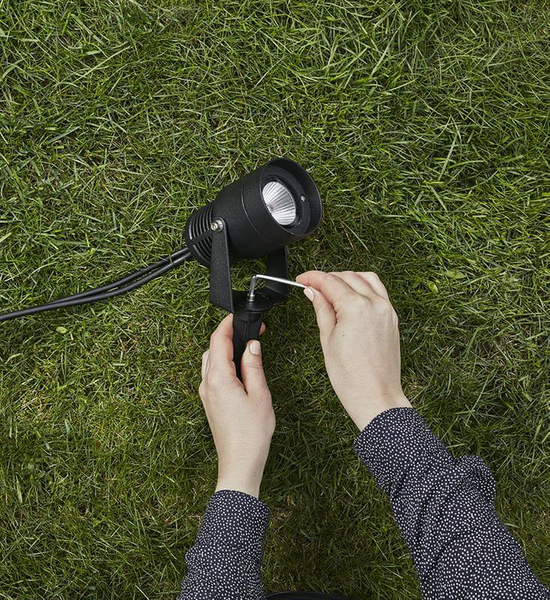 Reflektor czarny spot Garden do ogrodu LED 3W 3000K z regulacją