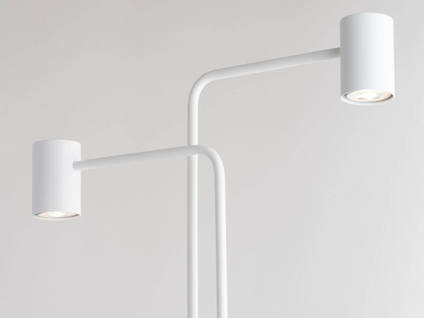 Metalowa lampa podłogowa Luis do jadalni stojąca biała