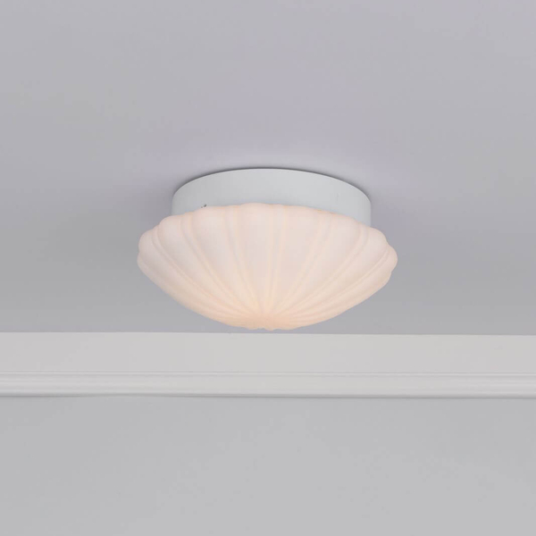 Lampa sufitowa Cafe CAF502 Dar Lighting muszelka szklana IP44 biała