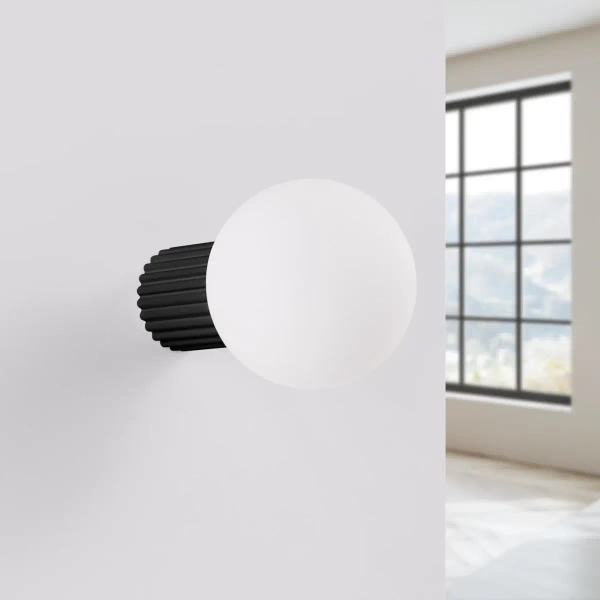 Ścienna lampa kulista HALO SL.1712 do łazienki IP44 biała czarna