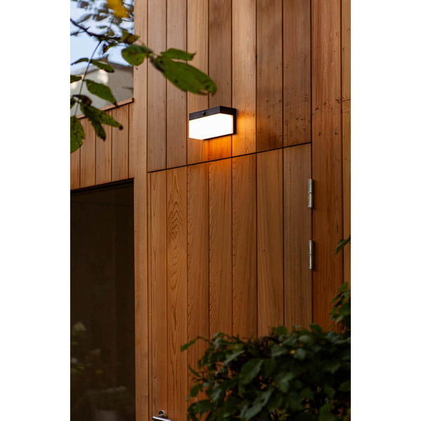 Ścienna lampa z czujnikiem FRAN 6941502330 LED 9,7W 2700-6500K IP44 czarna