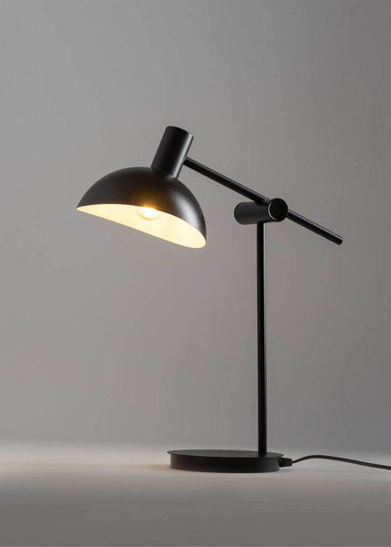 Stołowa lampa stojąca Artis czarna industrialna do gabinetu