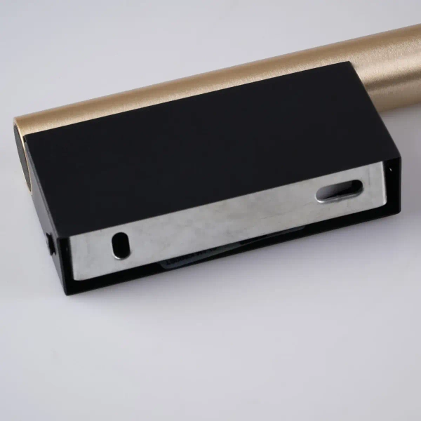 Podłużna lampa ścienna do salonu Glam 326829 metalowa złota czarna