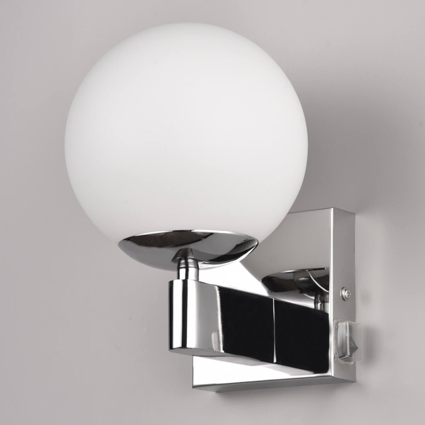 Ścienna lampa KULA 284270106 Trio IP44 bańka do łazienki srebrna biała