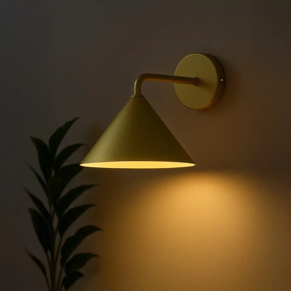 Nowoczesna ścienna lampa Capital MLP2481 nocna stożek złoty