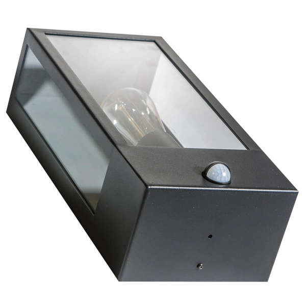 Ścienna lampa zewnętrzna Niklas AZ4487 IP44 z czujnikiem ruchu czarna