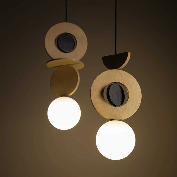 Standardowa lampa wisząca Drops 11173 kula drewniana szklana biała czarna