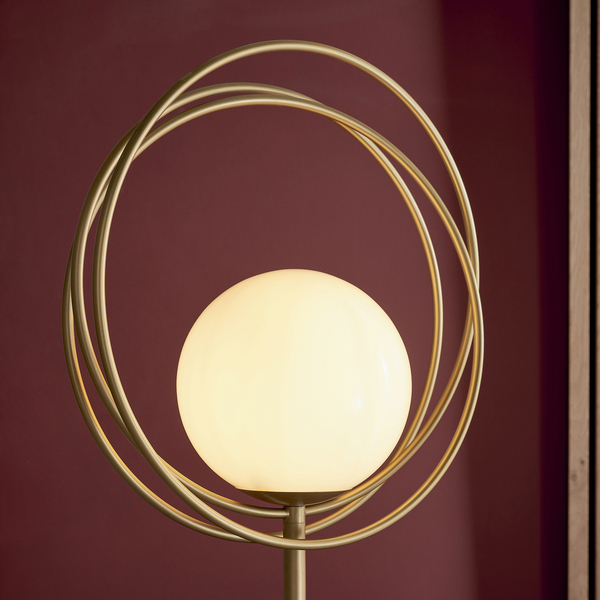 Stojąca lampa do salonu L&-192492 Light& ball pierścienie złote
