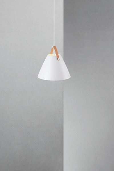 Minimalistyczna lampa wisząca Strap 84333001 Nordlux biała