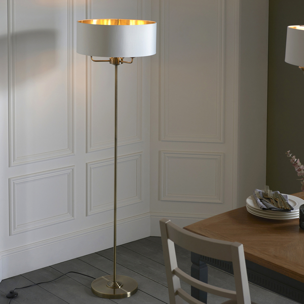 Podłogowa lampa Highclere 98935 Endon do salonu biały mosiądz