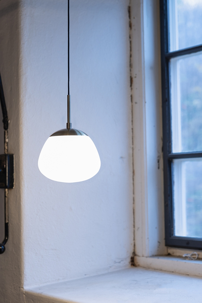 Szklana lampa wisząca Rise 108548 Markslojd klasyczna biała złota