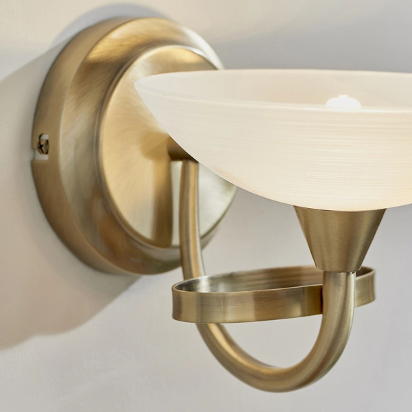 Antyczny kinkiet CAGNEY-1WBAB Endon szklany kielich biały mosiądz