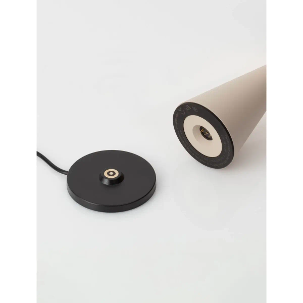 Zewnętrzna lampka stołowa SEVINTO LE75274 LED 2W 2700-3000K IP54 piaskowa