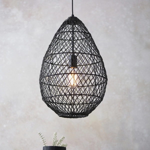Wisząca lampa boho L&-198472 Light& kosz rattanowy czarna