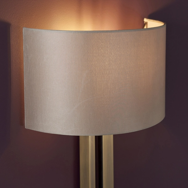 Ścienna lampa hampton L&-195452 Light& z abażurem ecru mosiądz OUTLET