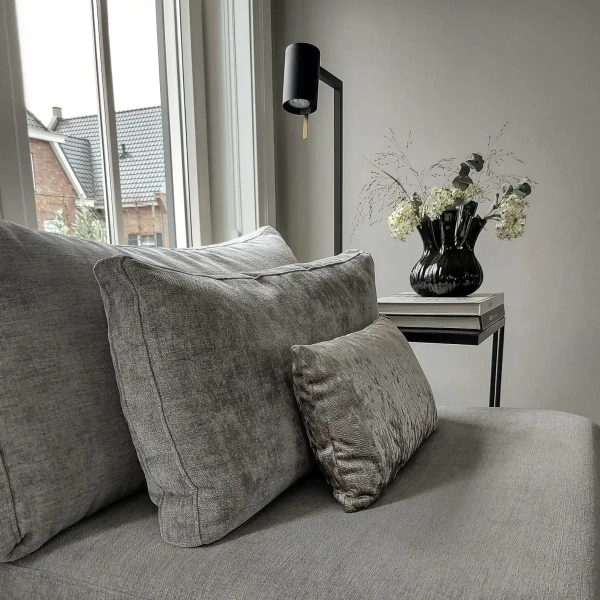 Stojąca lampa salonowa Lesley 03725/01/30 Lucide tuba metalowa czarna