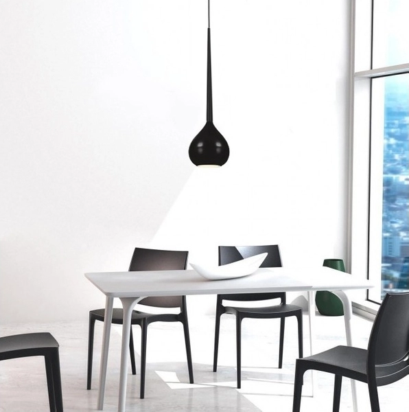 Czarna lampa wisząca Aga szklana łezka do przedpokoju