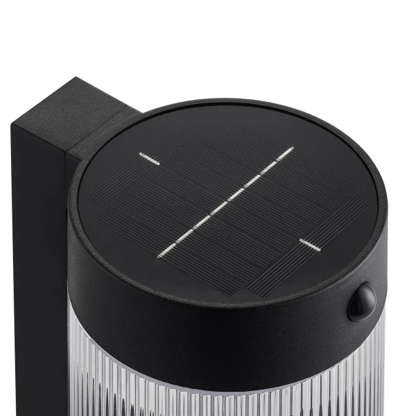 Solarny kinkiet ścienny tuba Coupar 2518201003 IP44 z czujnikiem czarny