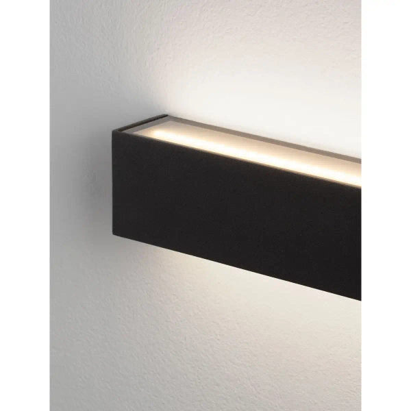 Prostokątny ścienny kinkiet RAVEZCO LE75197 LED 22W 3000K IP65 czarna