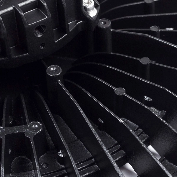 Ledowa lampa przemysłowa Blaupunkt HBJ150NW 200W czarna