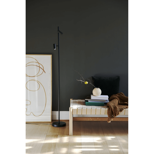 Regulowana lampa podłogowa OMARI 2112254003 LED 12,8W 2700K czarny