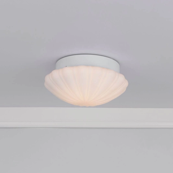 Lampa sufitowa Cafe CAF502 Dar Lighting muszelka szklana IP44 biała