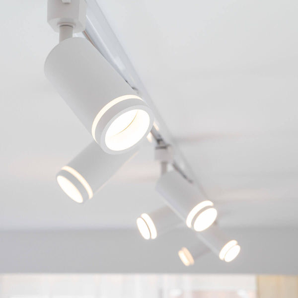 Jednofazowa lampa szynowa Tracer 6898 regulowana tuba biała