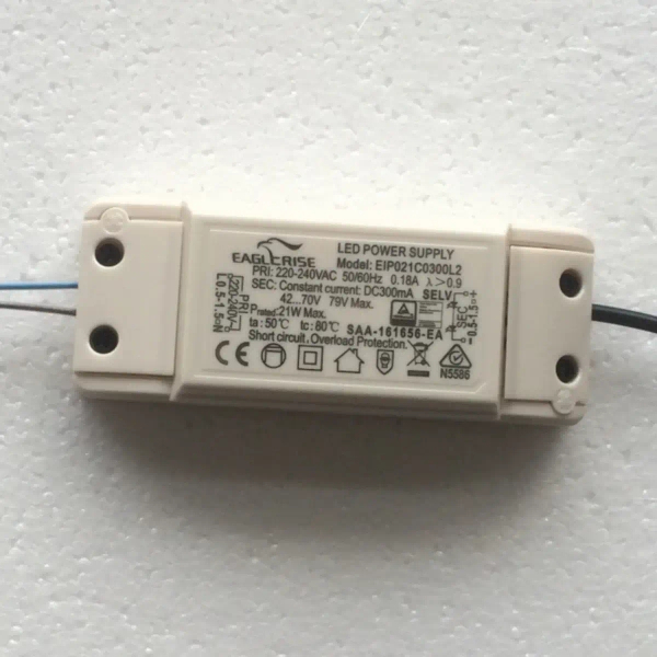 Podłużne zasilanie ledowe do lamp 18300 13-18x1W 230V biały