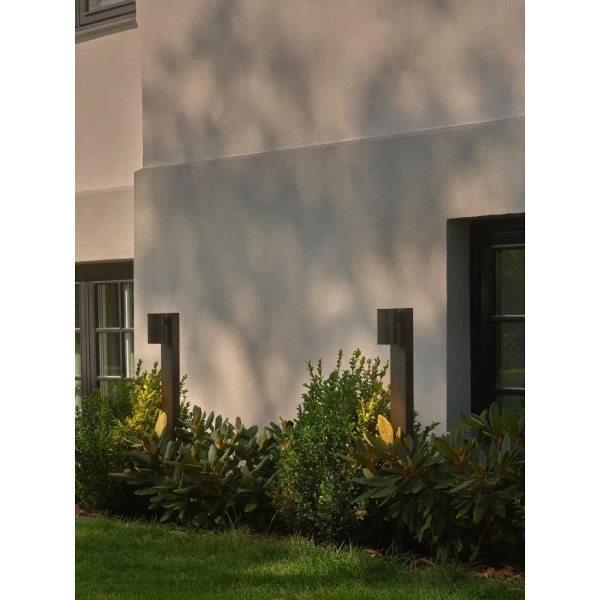 Zewnętrzny słupek ogrodowy Tin 2518168003 stojący tuba IP44 czarny