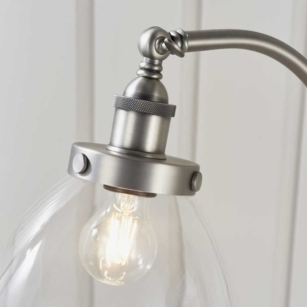 Pokojowa lampa podłogowa Hansen 91741 Endon srebrna przezroczysta