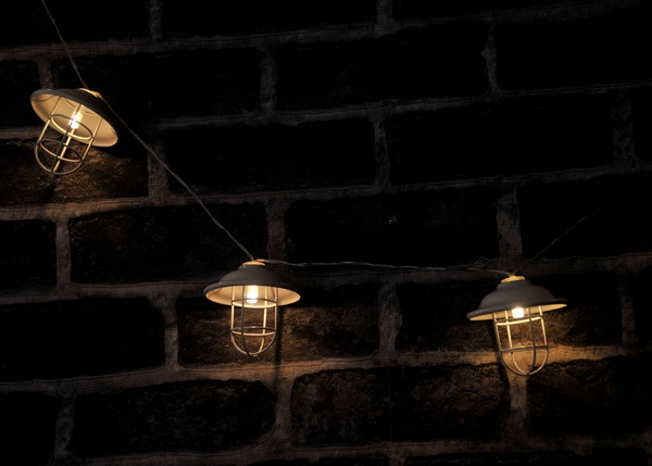 Dekoracyjny łańcuch na baterie do pokoju 10 LED 2,1m do pokoju ciepła