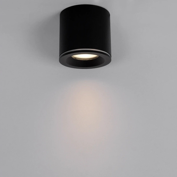 Tubka lampa przysufitowa Luna CL0103-BK Yaskr do przedpokoju IP65 czarna