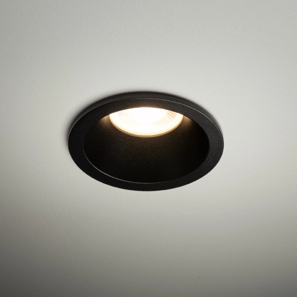 Minimalistyczny sufitowy spotlight Opti 10577 okrągła czarny