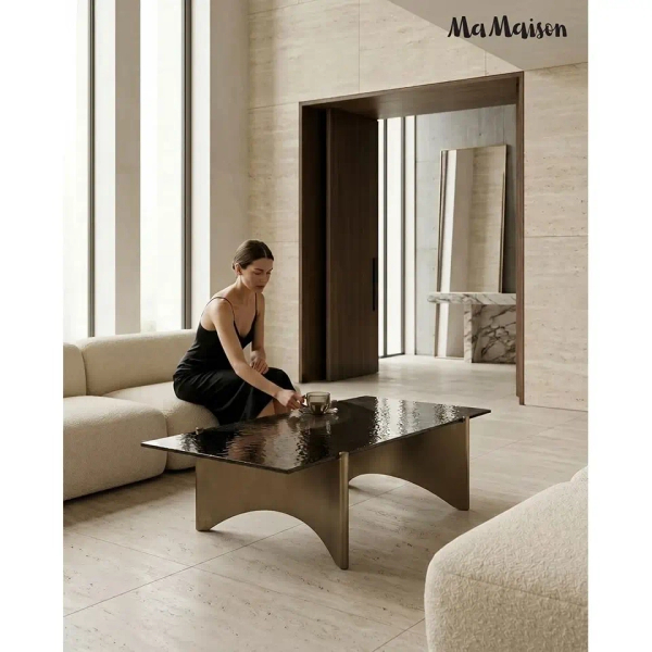 Czarna ława MANTA MM001501100394 złota szklana do salonu 130x70cm