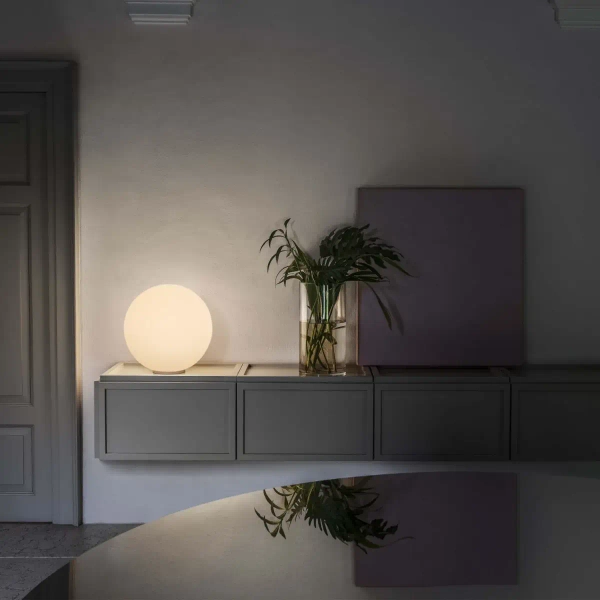 Kulista lampa stołowa Mapa biała szklana 1xE27 42W okrągła kula ball do salonu 9131