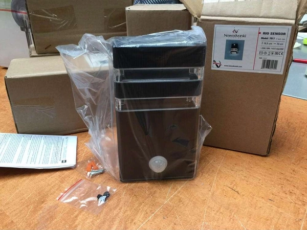 Ścienna LAMPA zewnętrzna RIO SENSOR 7017 Nowodvorski ogrodowa OPRAWA elewacyjna KINKIET z czujnikiem ruchu IP54 grafitowy