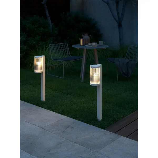 Stojąca lampa ogrodowa COUPAR 2218088008 IP54 beżowy