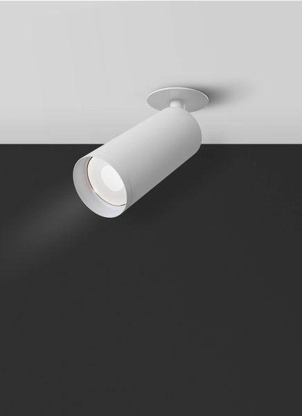 Punktowa lampa sufitowa Focus C018CL-01W z regulacją biała