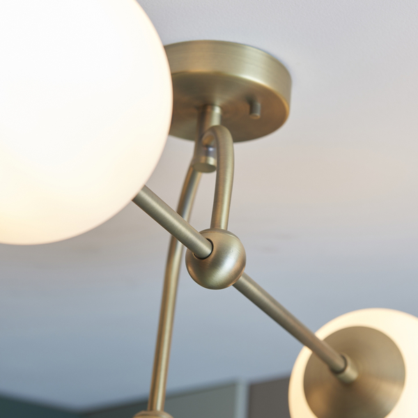 Sufitowa lampa molekuły L&-190843 Light& kule szklane mosiądz