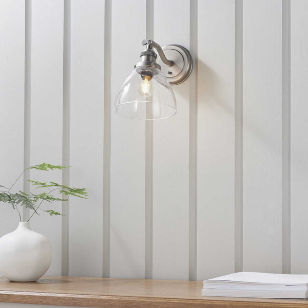 Klasyczna lampa ścienna Hansen 91739 Endon srebrna przezroczysta