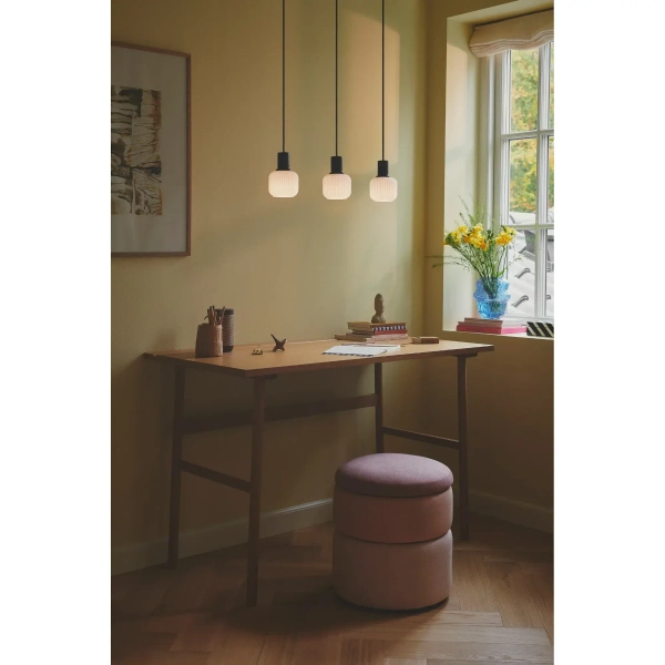 Potrójna lampa wisząca Milford 2412623003 do jadalni szklana czarny